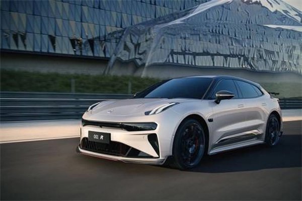 昊天优配 英伟达进军机器人出租车市场